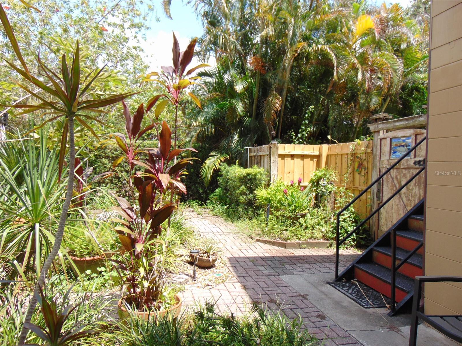 805.5 VISTABULA ST #1