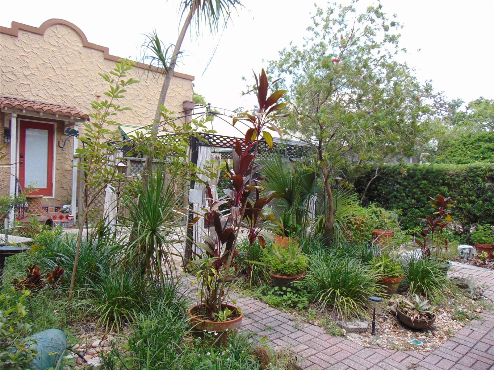 805.5 VISTABULA ST #1