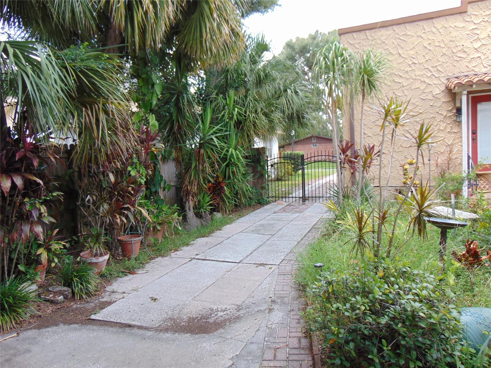 805.5 VISTABULA ST #1