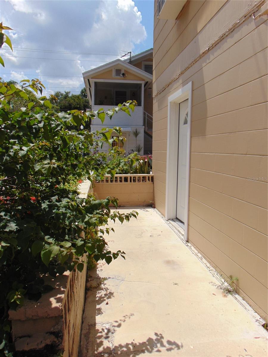 805.5 VISTABULA ST #1