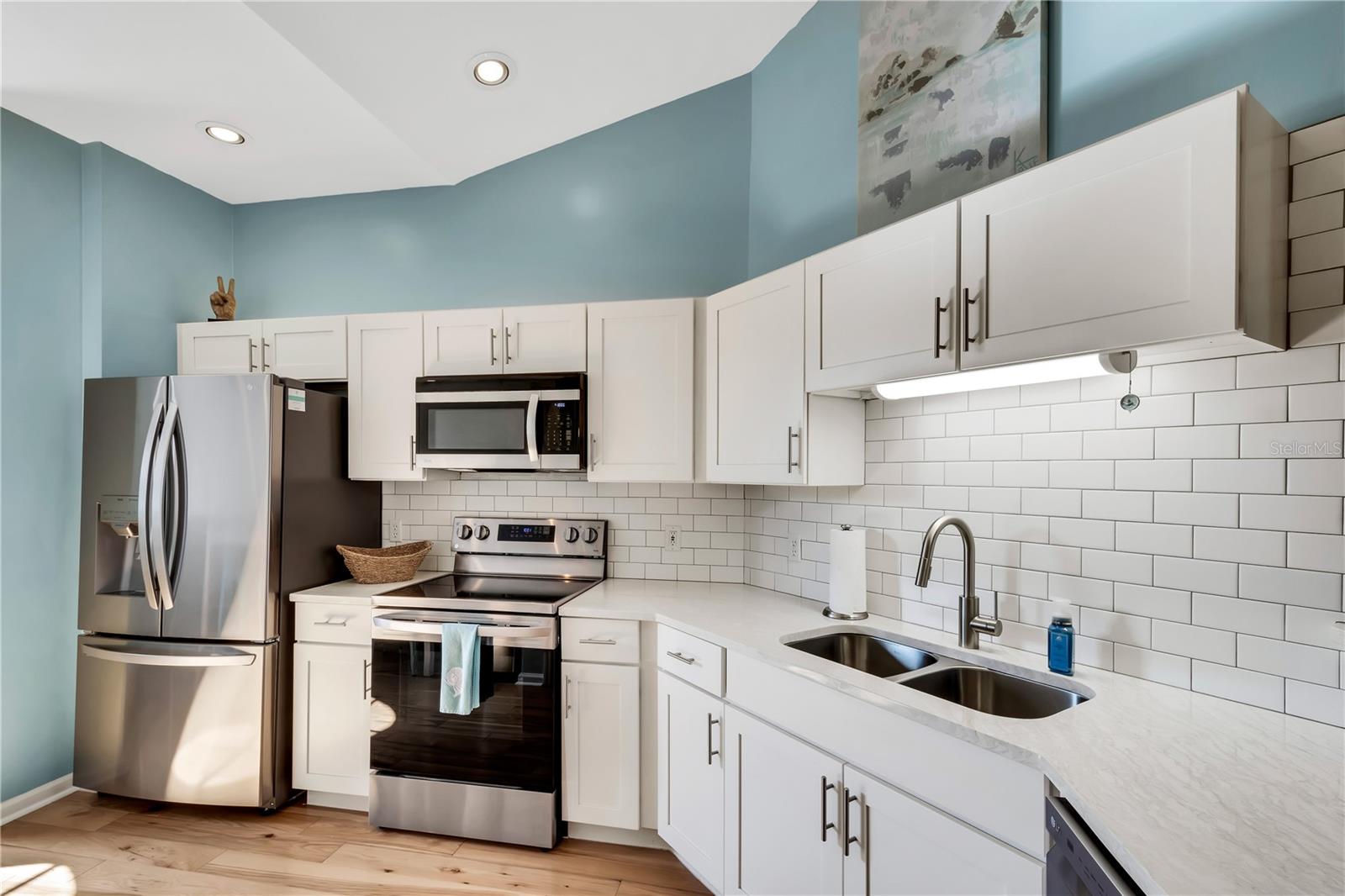 421 ENCLAVE PL #421