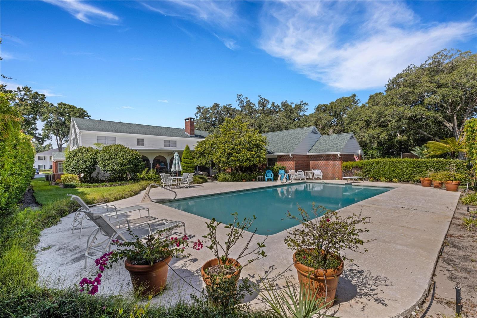 1434 FAIRHAVEN DR