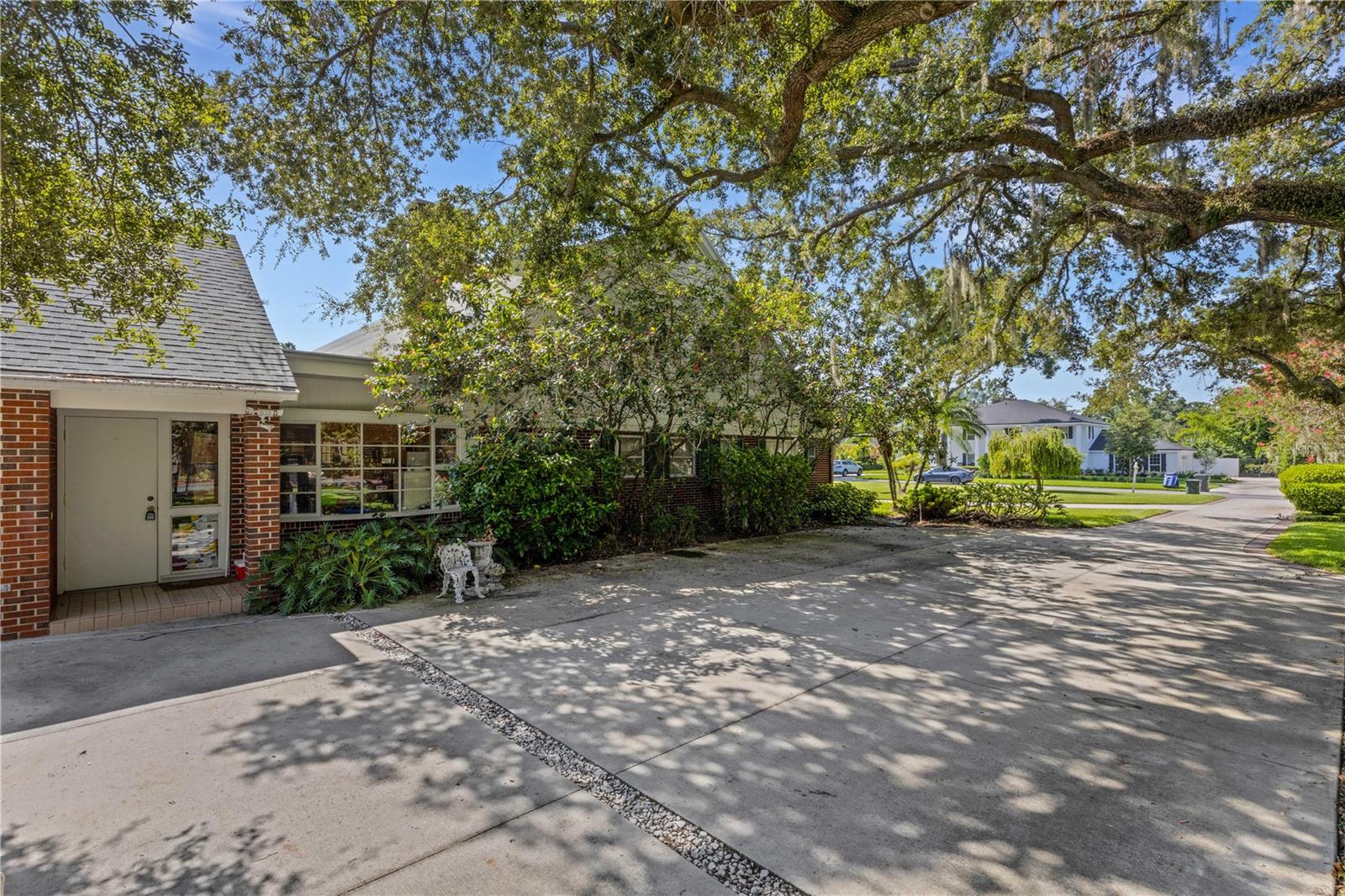 1434 FAIRHAVEN DR