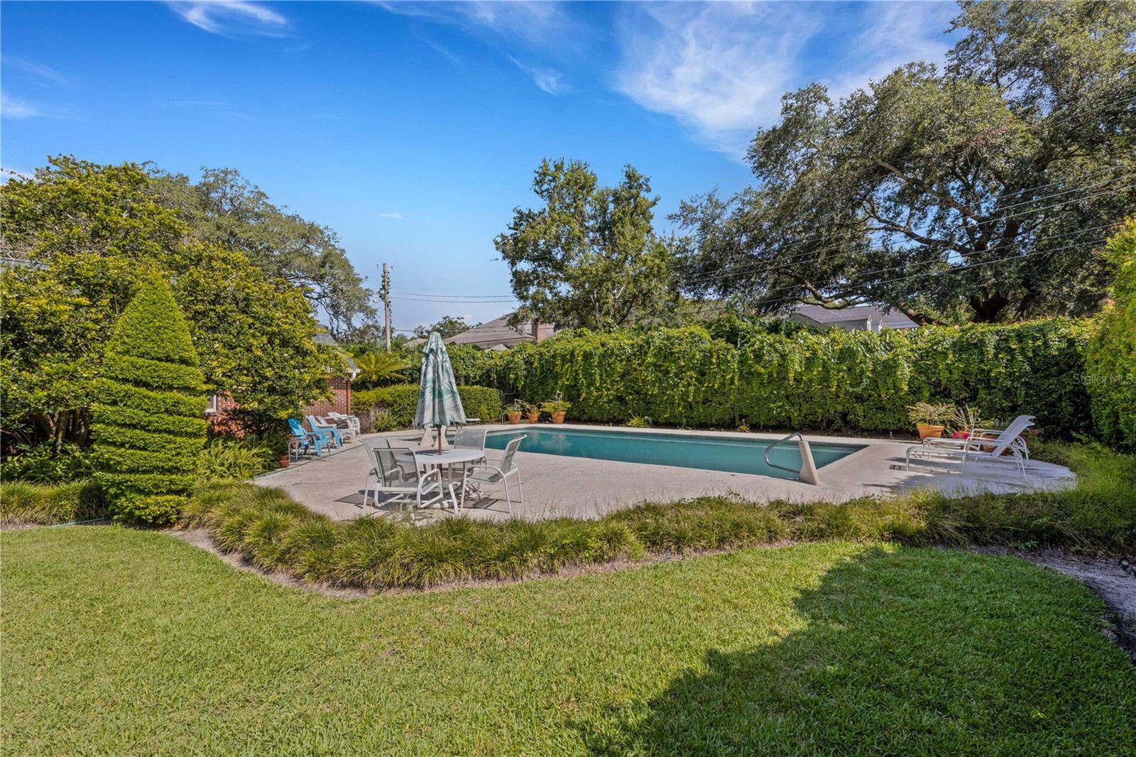 1434 FAIRHAVEN DR