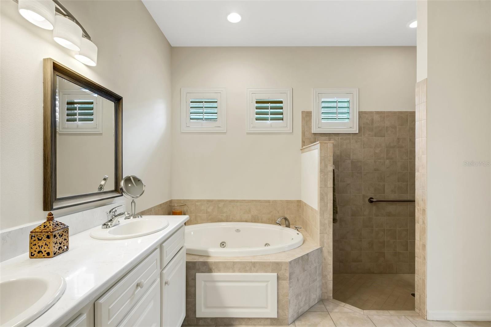 2447 LAUREL GLEN DR