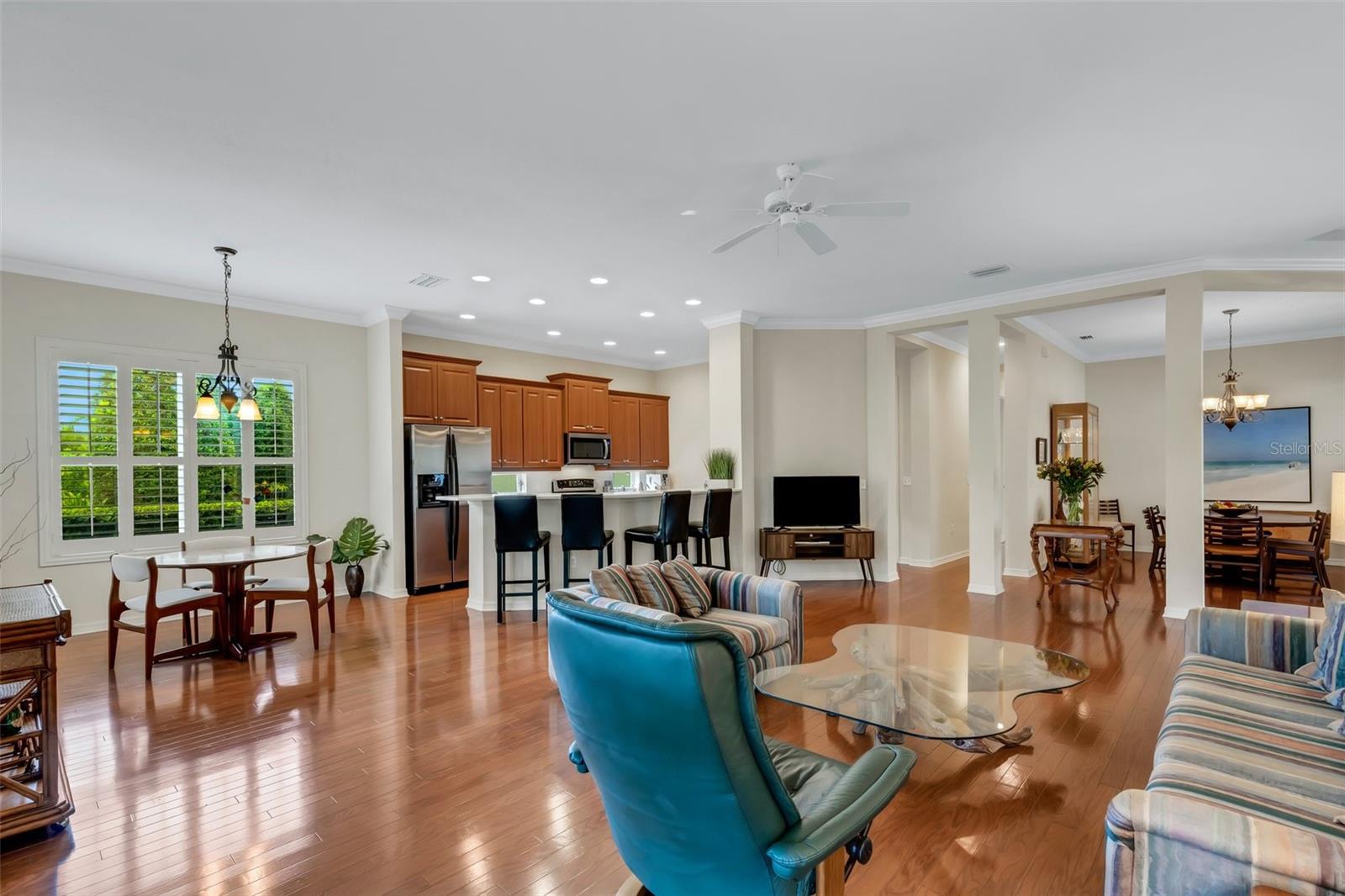2447 LAUREL GLEN DR