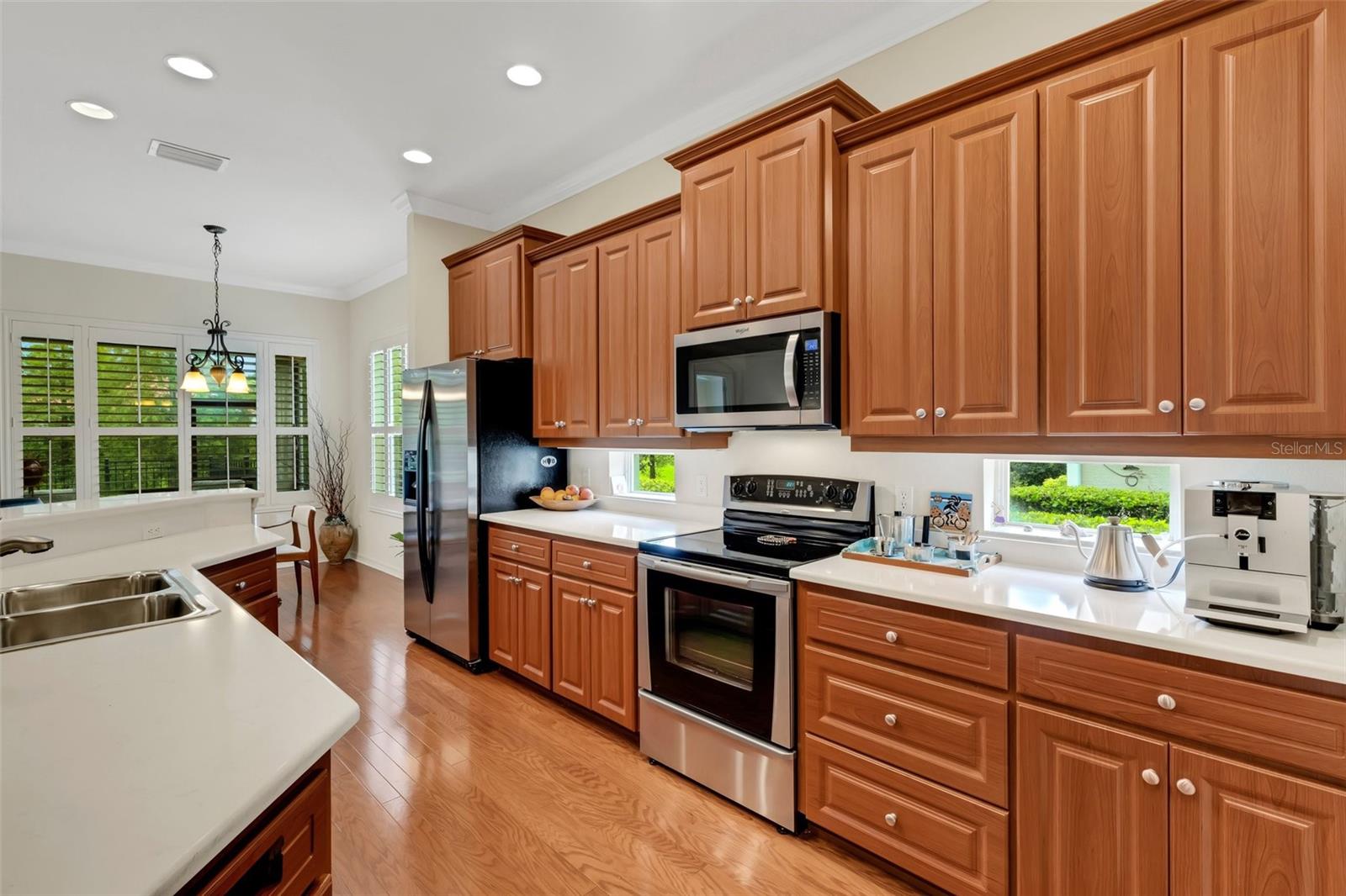 2447 LAUREL GLEN DR