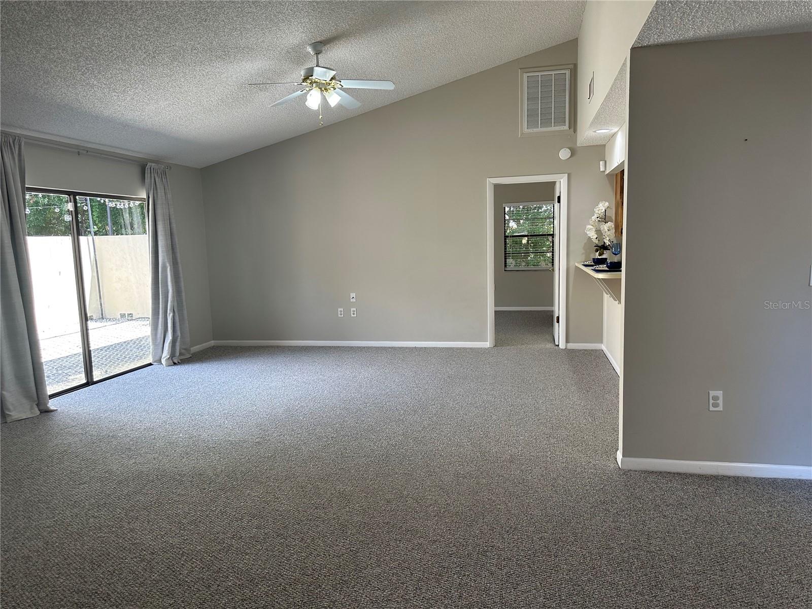 1880 N CRYSTAL LAKE DR #15