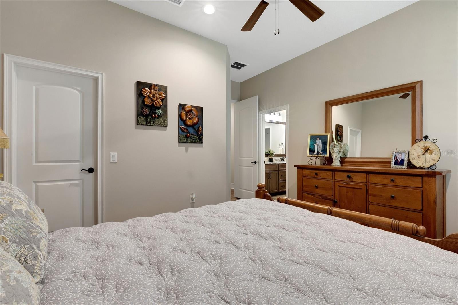 2528 DELPHI WOODS CIR