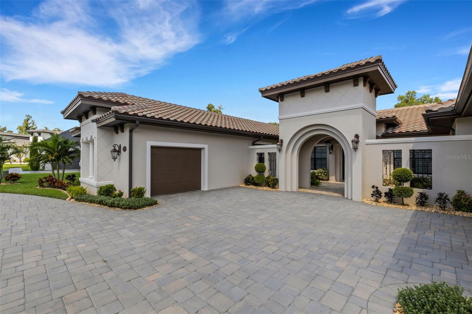 2528 DELPHI WOODS CIR