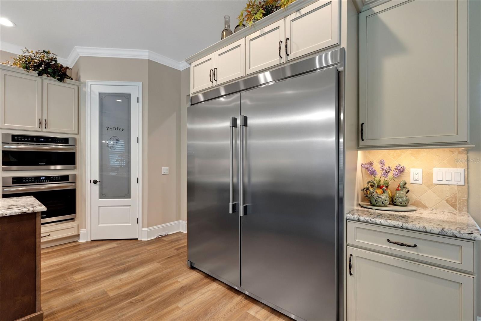 2528 DELPHI WOODS CIR