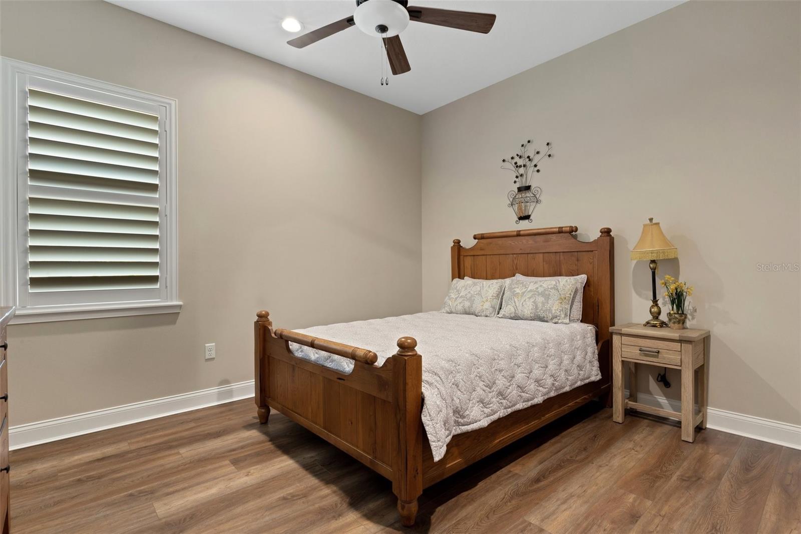 2528 DELPHI WOODS CIR