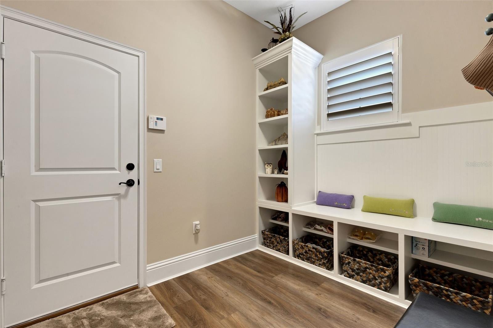 2528 DELPHI WOODS CIR