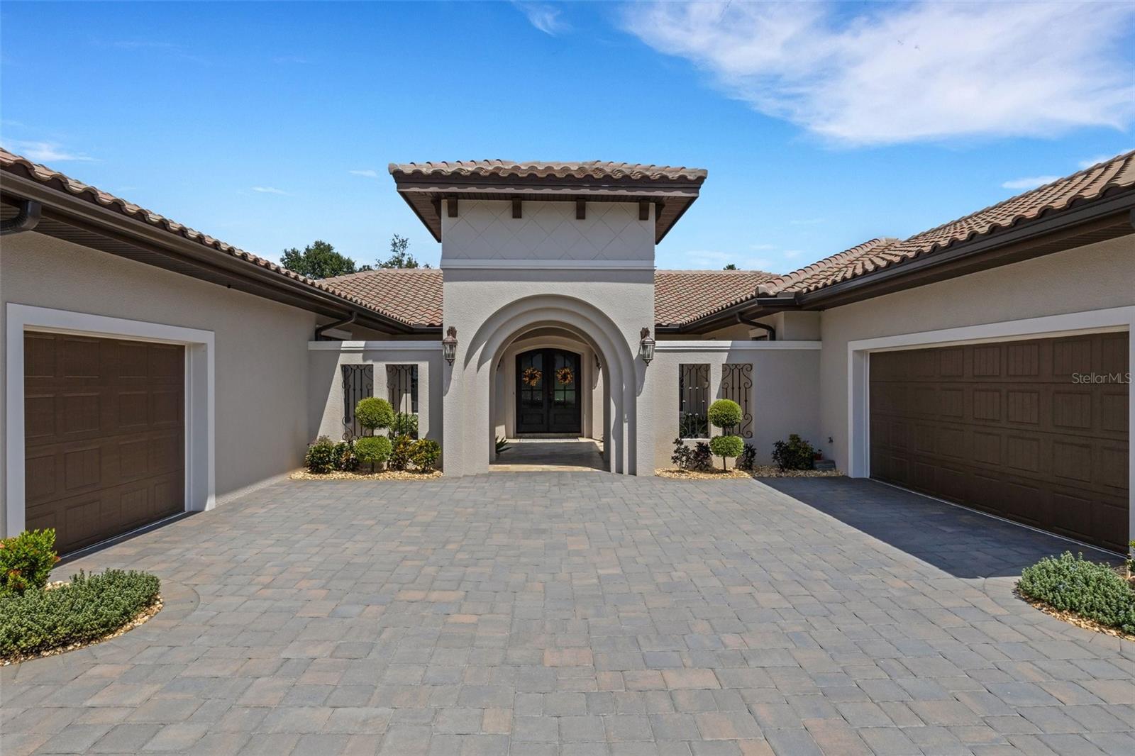 2528 DELPHI WOODS CIR