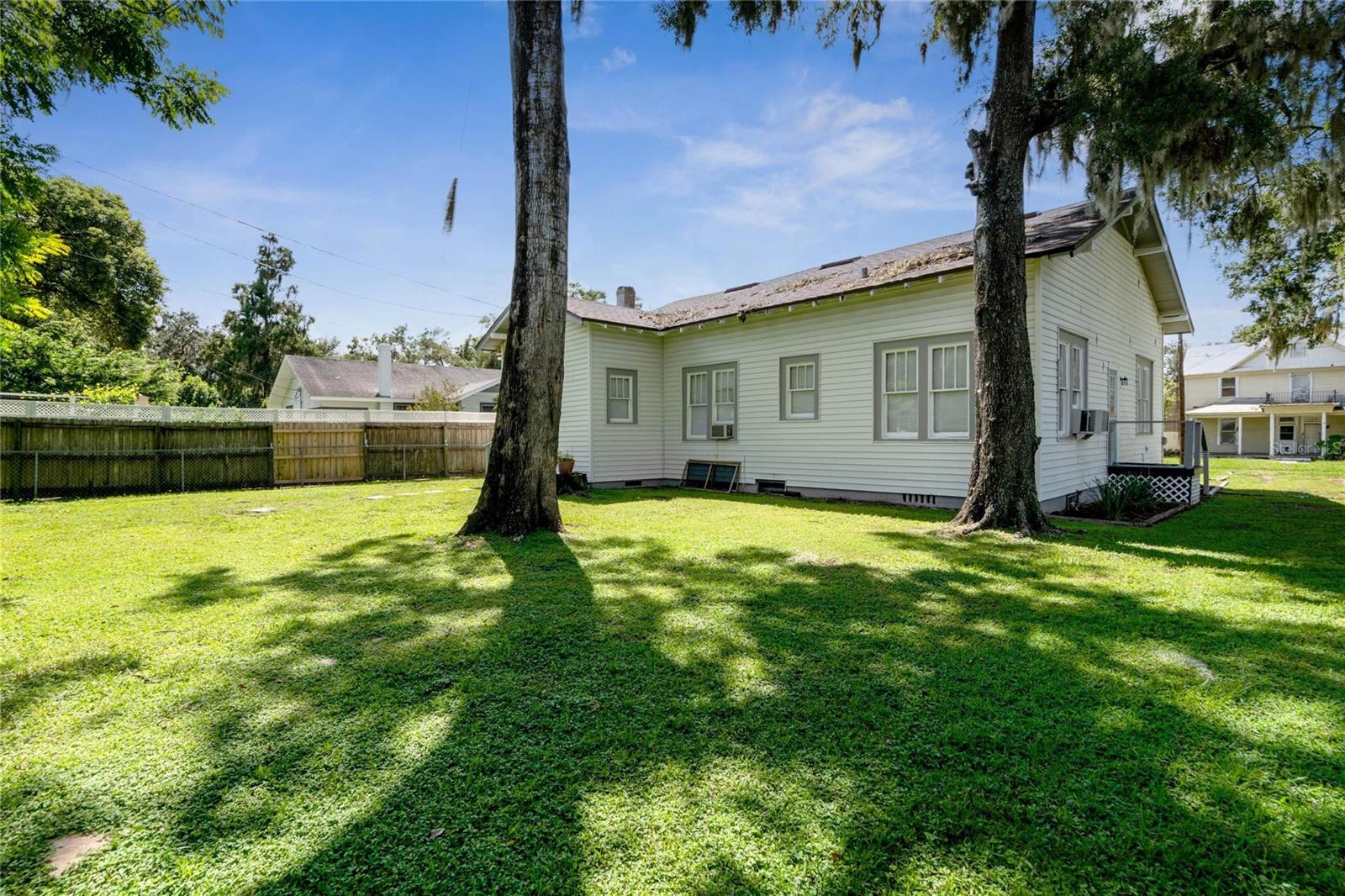 460 S FLORAL AVE