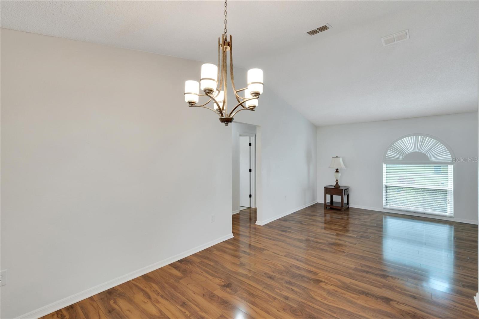 720 CONCORD LN