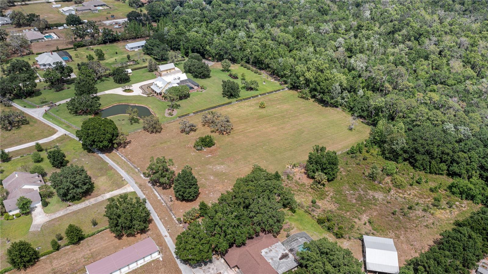 IRON OAKS, LOT 7 LN