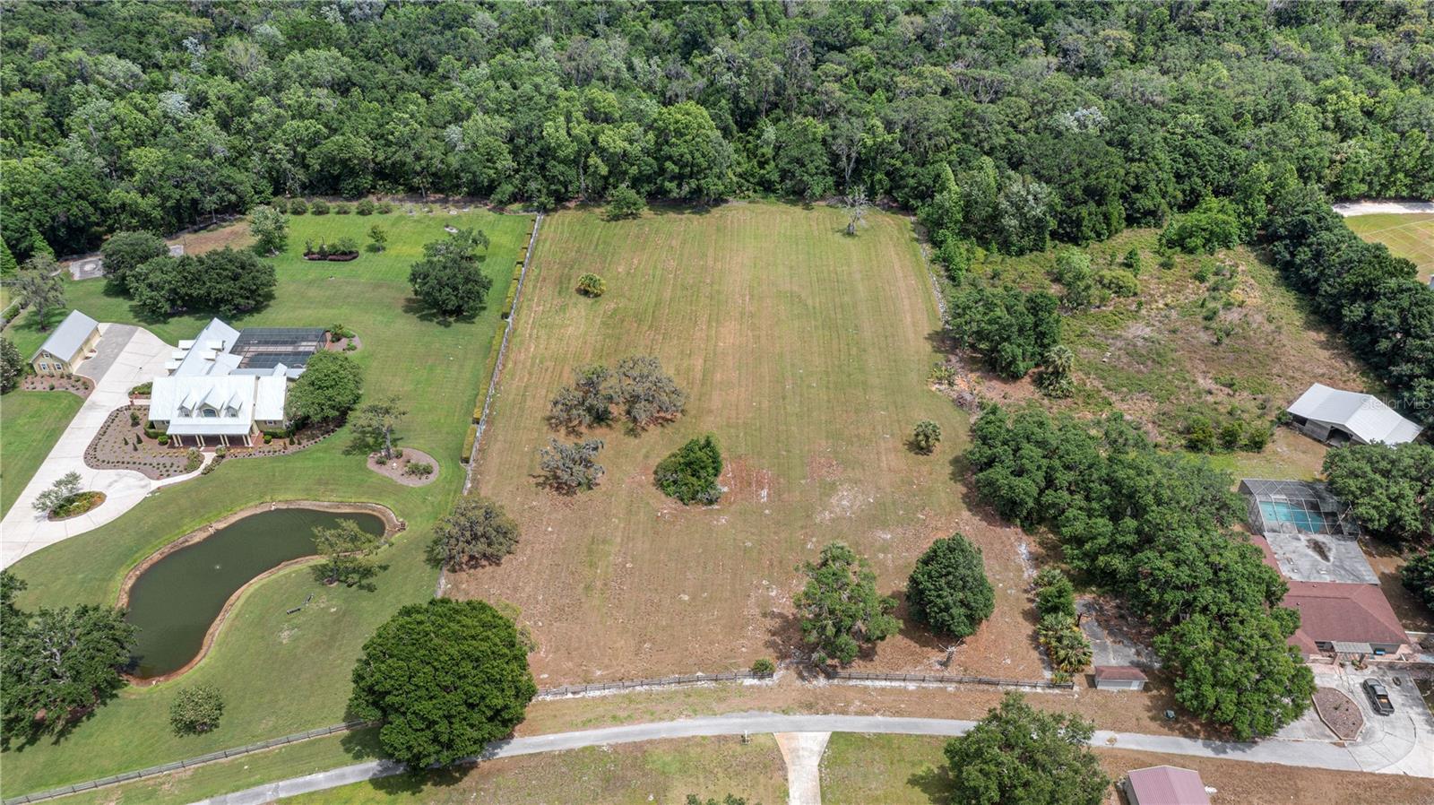 IRON OAKS, LOT 7 LN