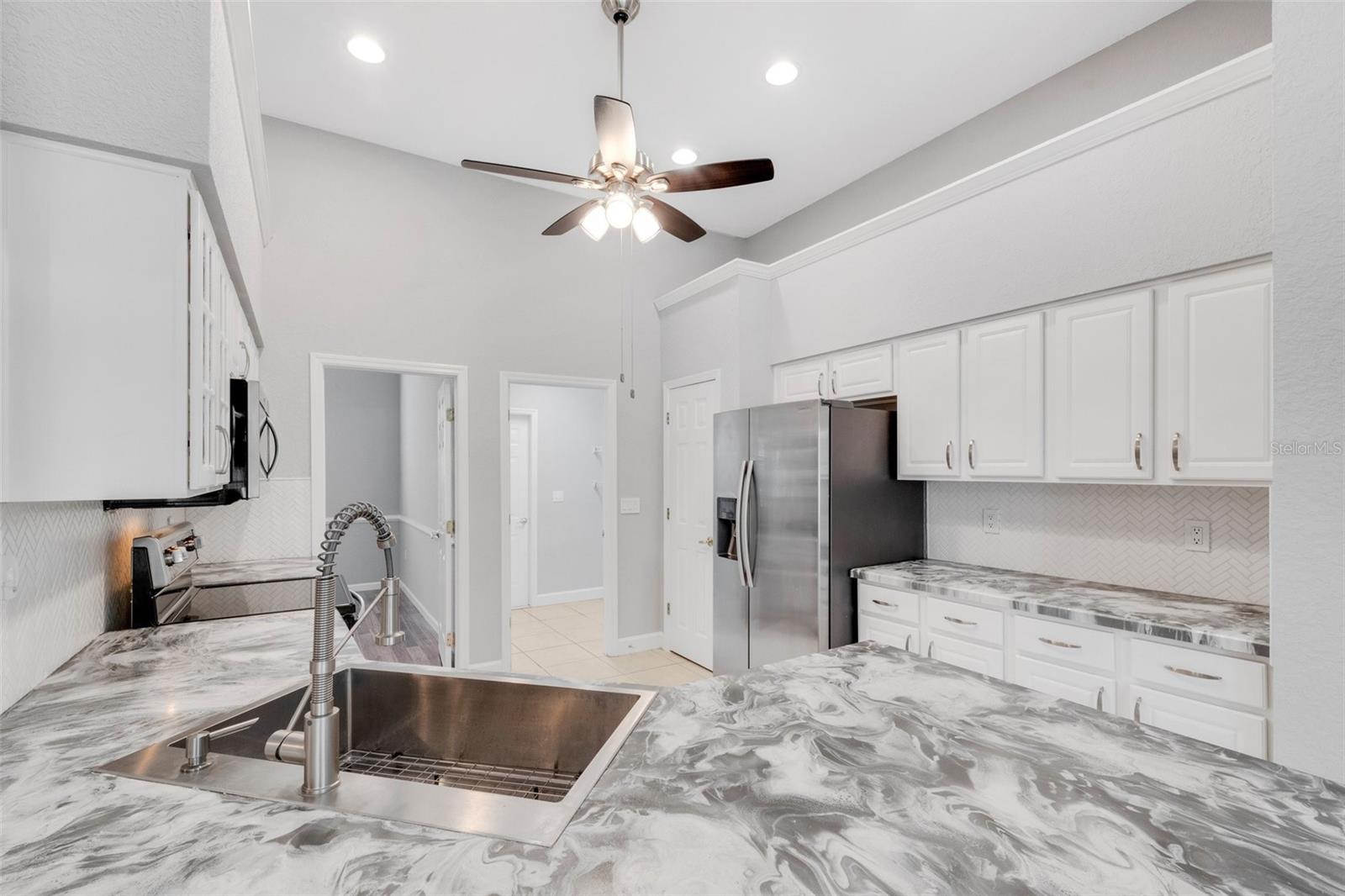 3539 ASHLING DR