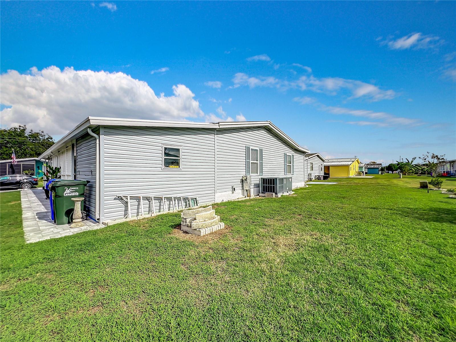 1793 FOX HILL DR