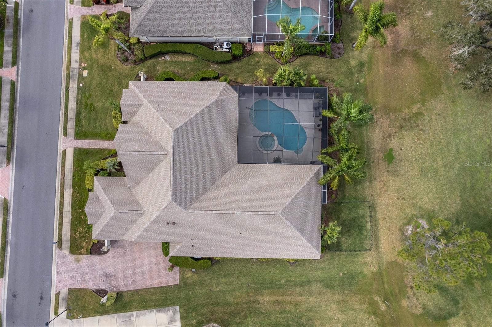 746 WHISPER WOODS DR