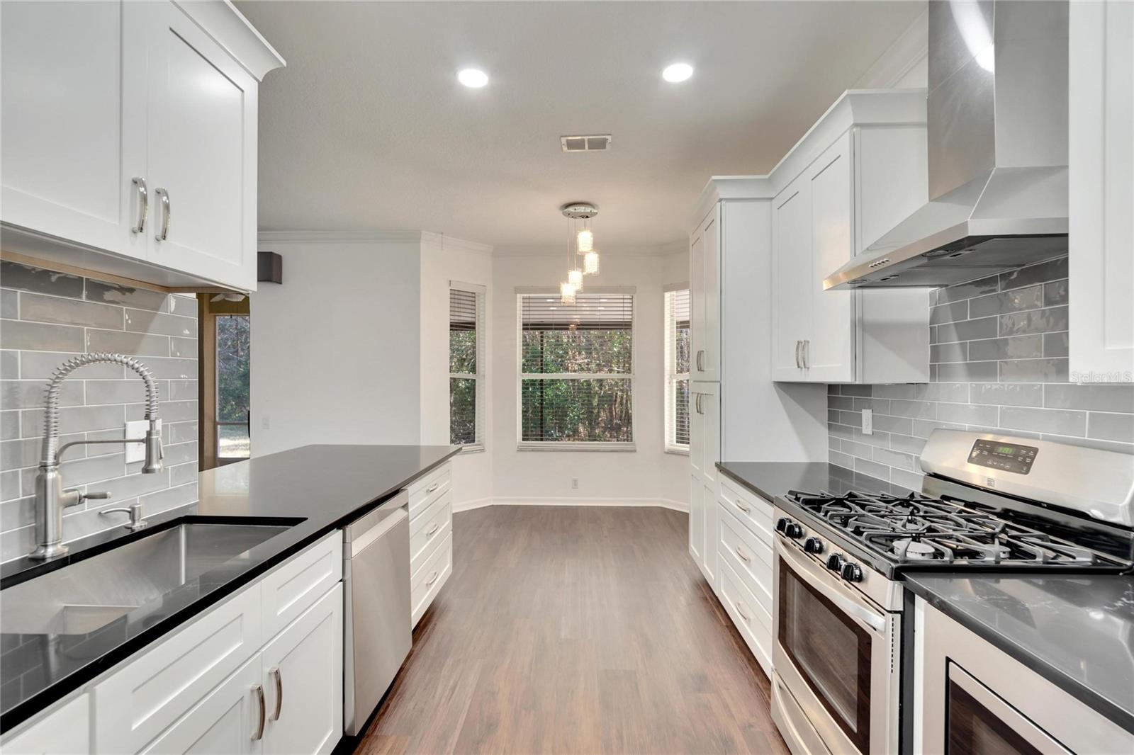 3144 BELLFLOWER WAY