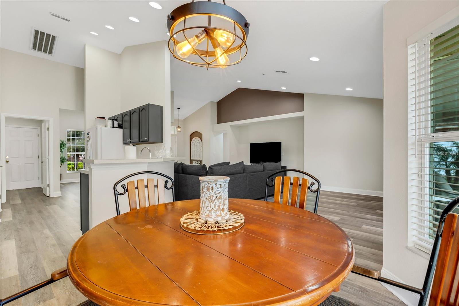3866 ALAMANDA HILLS PL