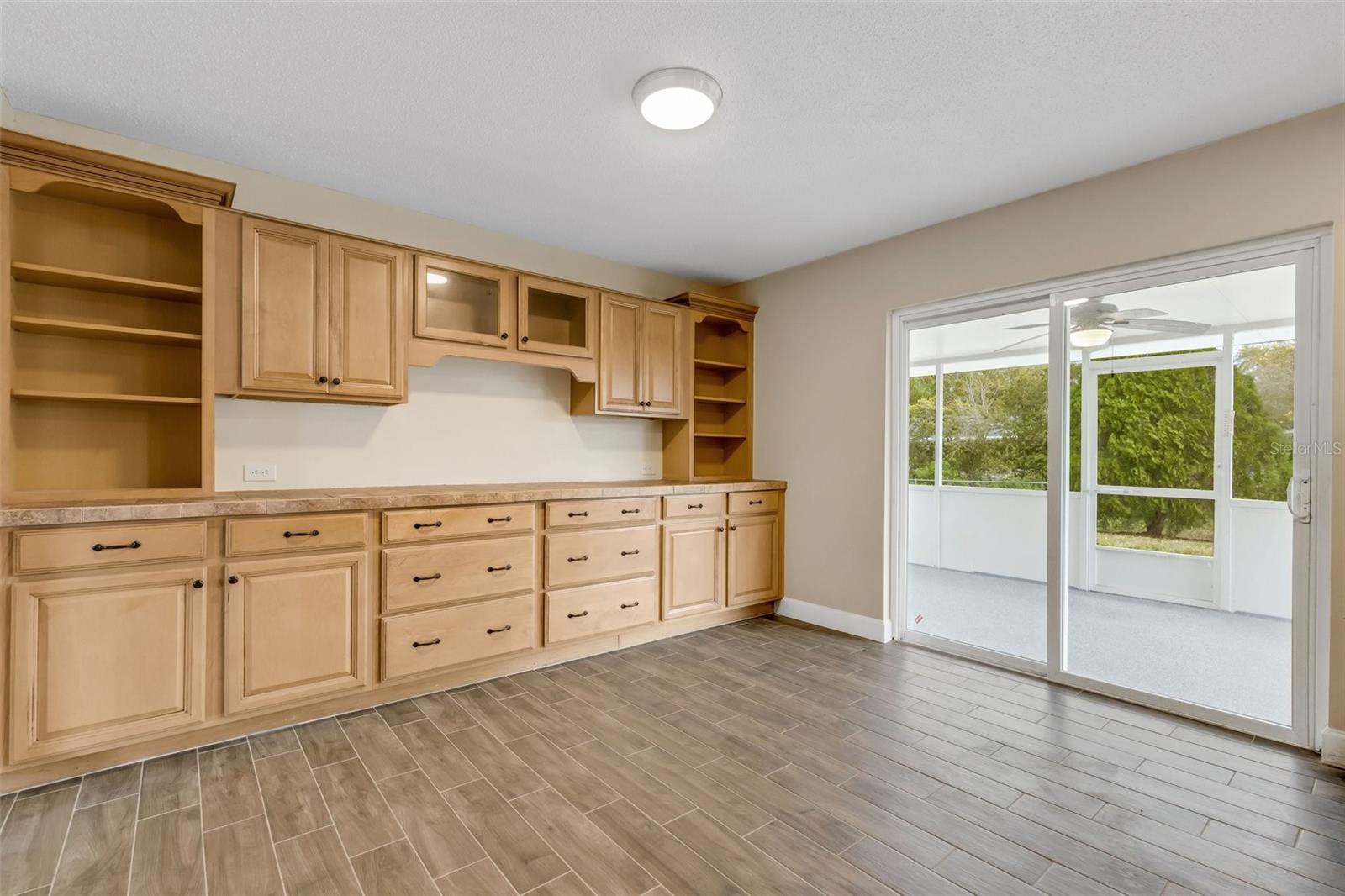 1621 STACY DR