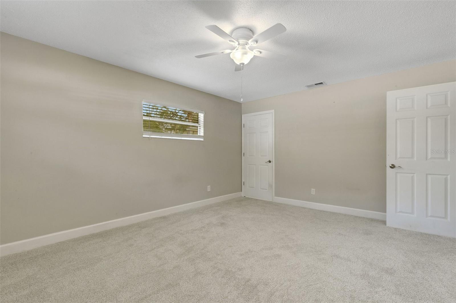 1621 STACY DR
