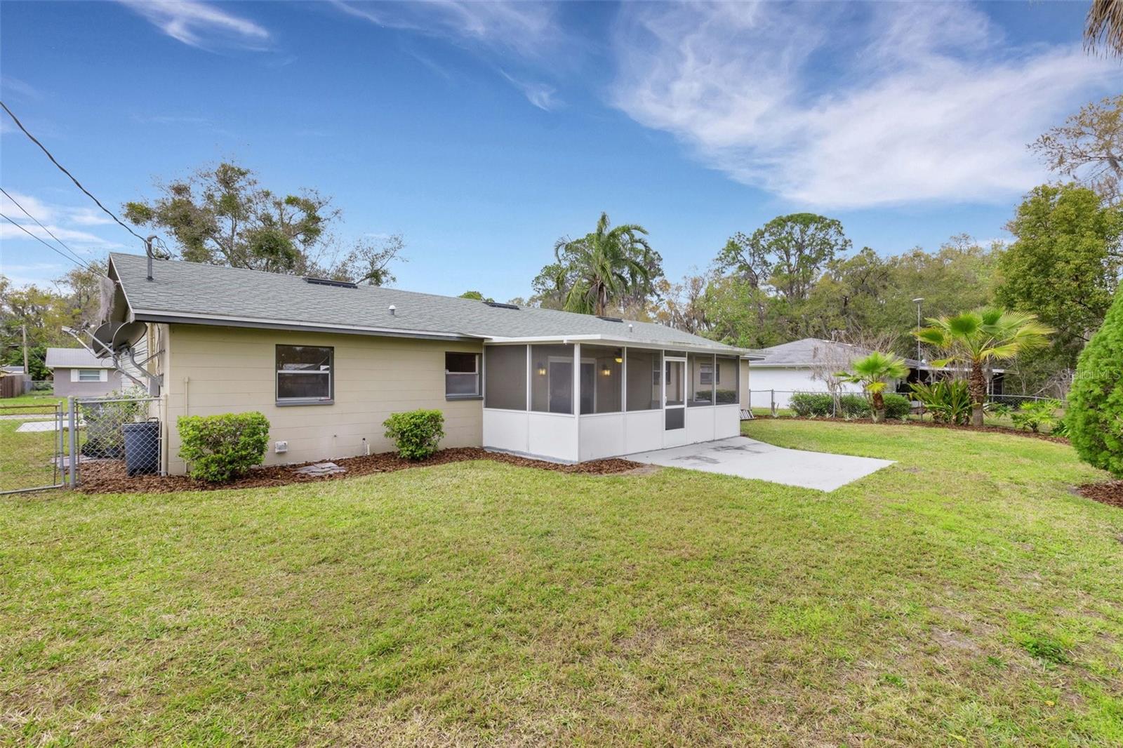 1621 STACY DR