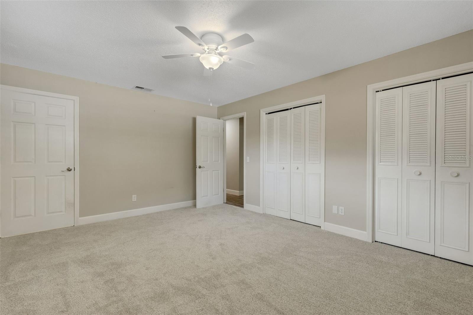 1621 STACY DR