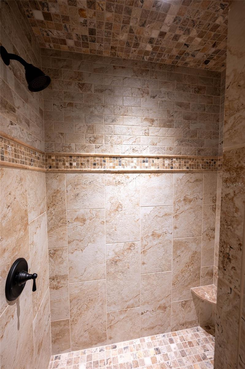 8 CASA LOMA WAY #8