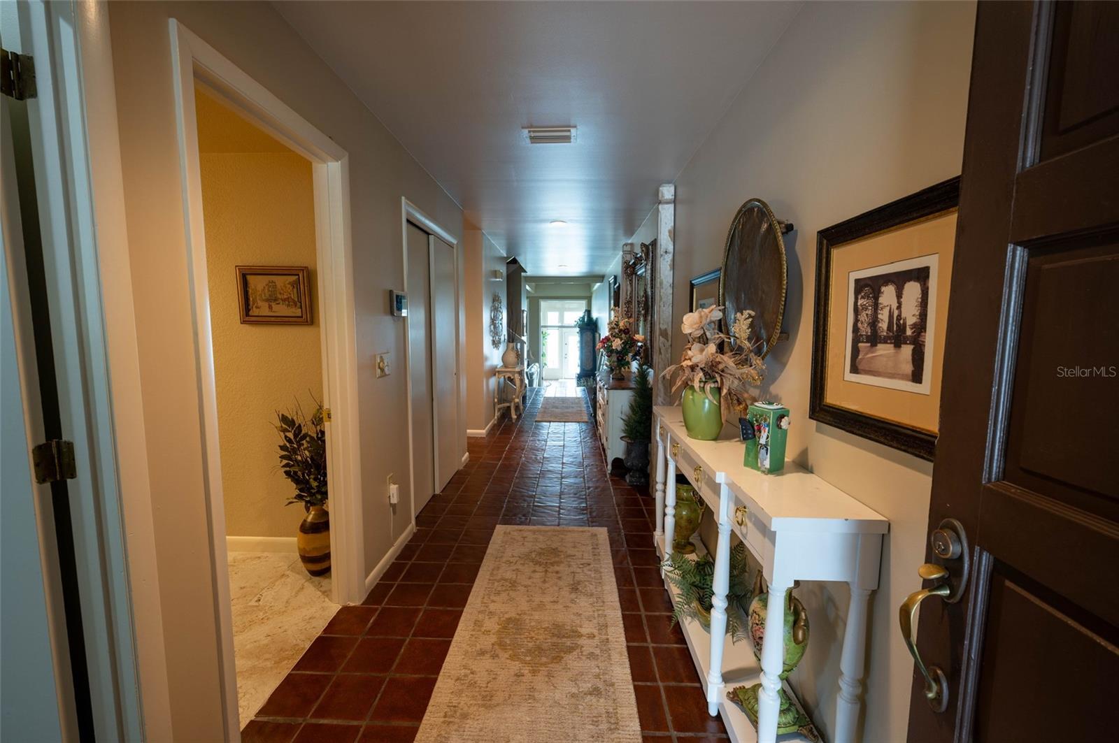 8 CASA LOMA WAY #8