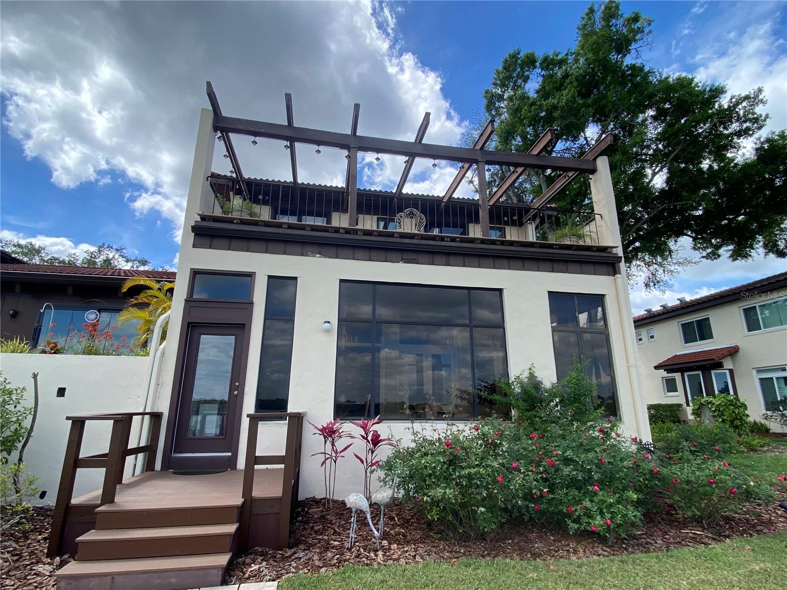 8 CASA LOMA WAY #8