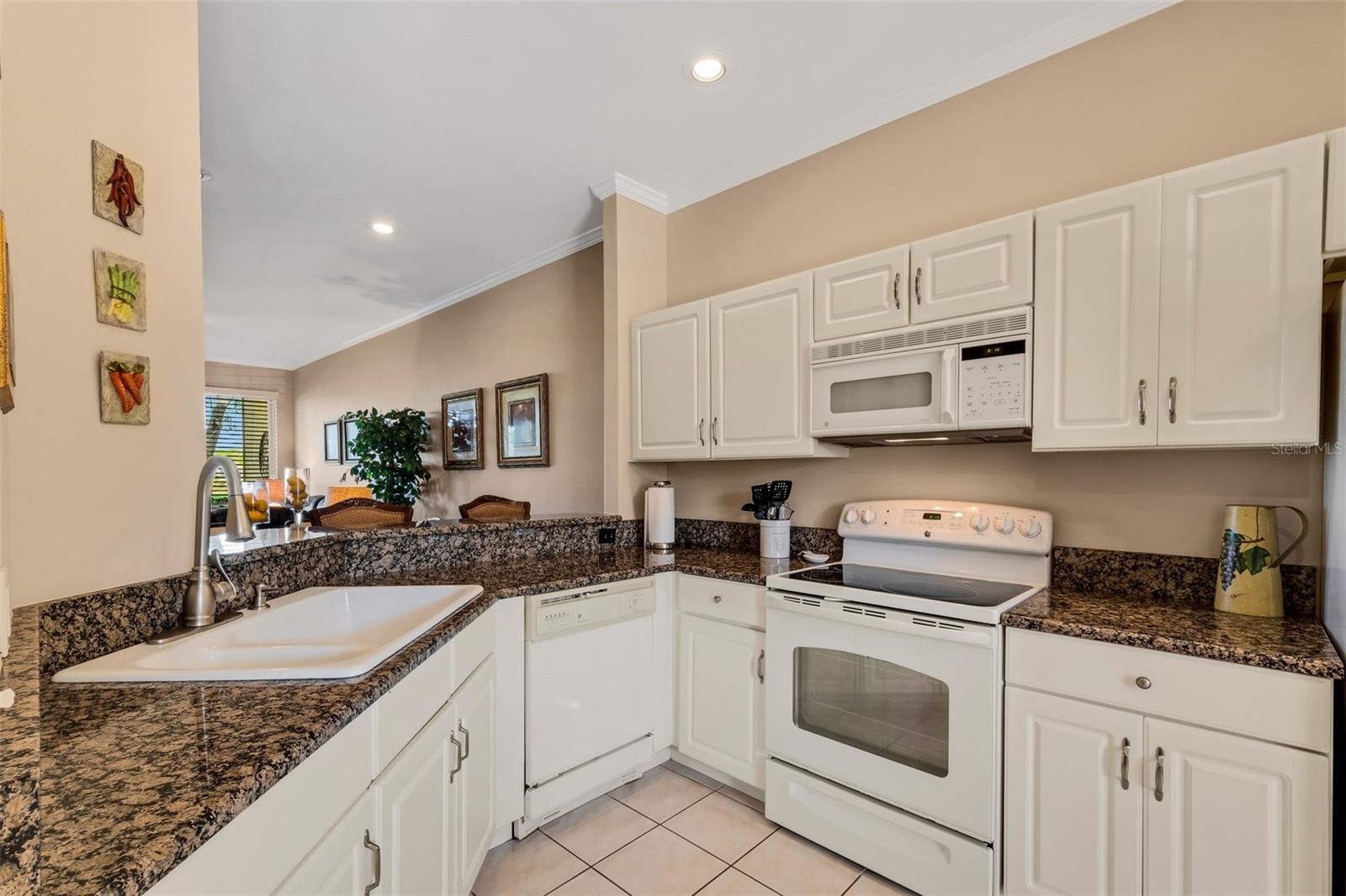 415 ENCLAVE PL #415