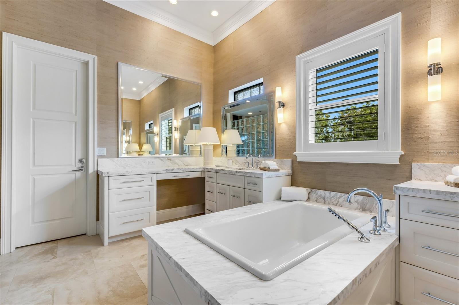 2928 SANCTUARY CIR