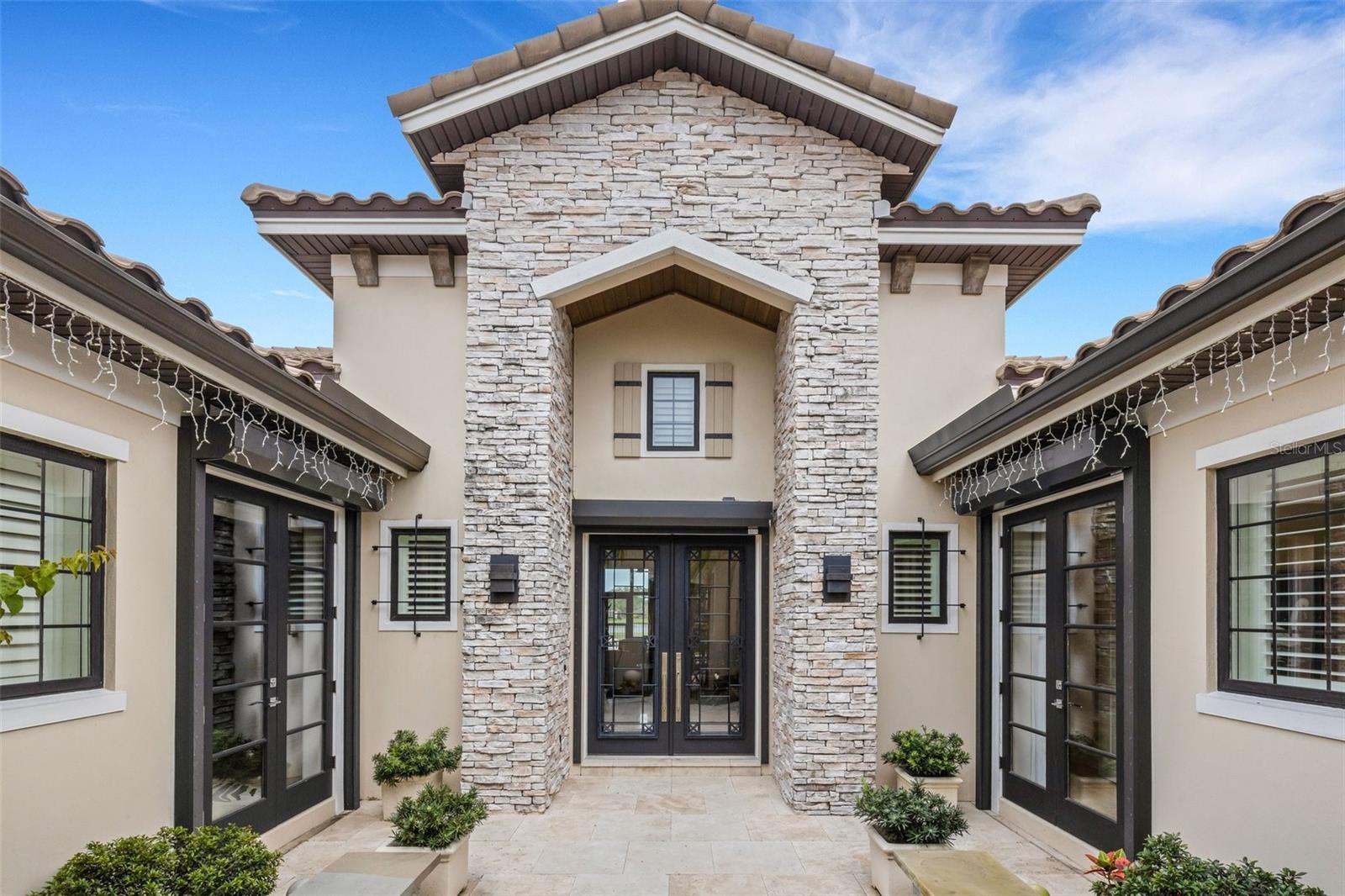2928 SANCTUARY CIR