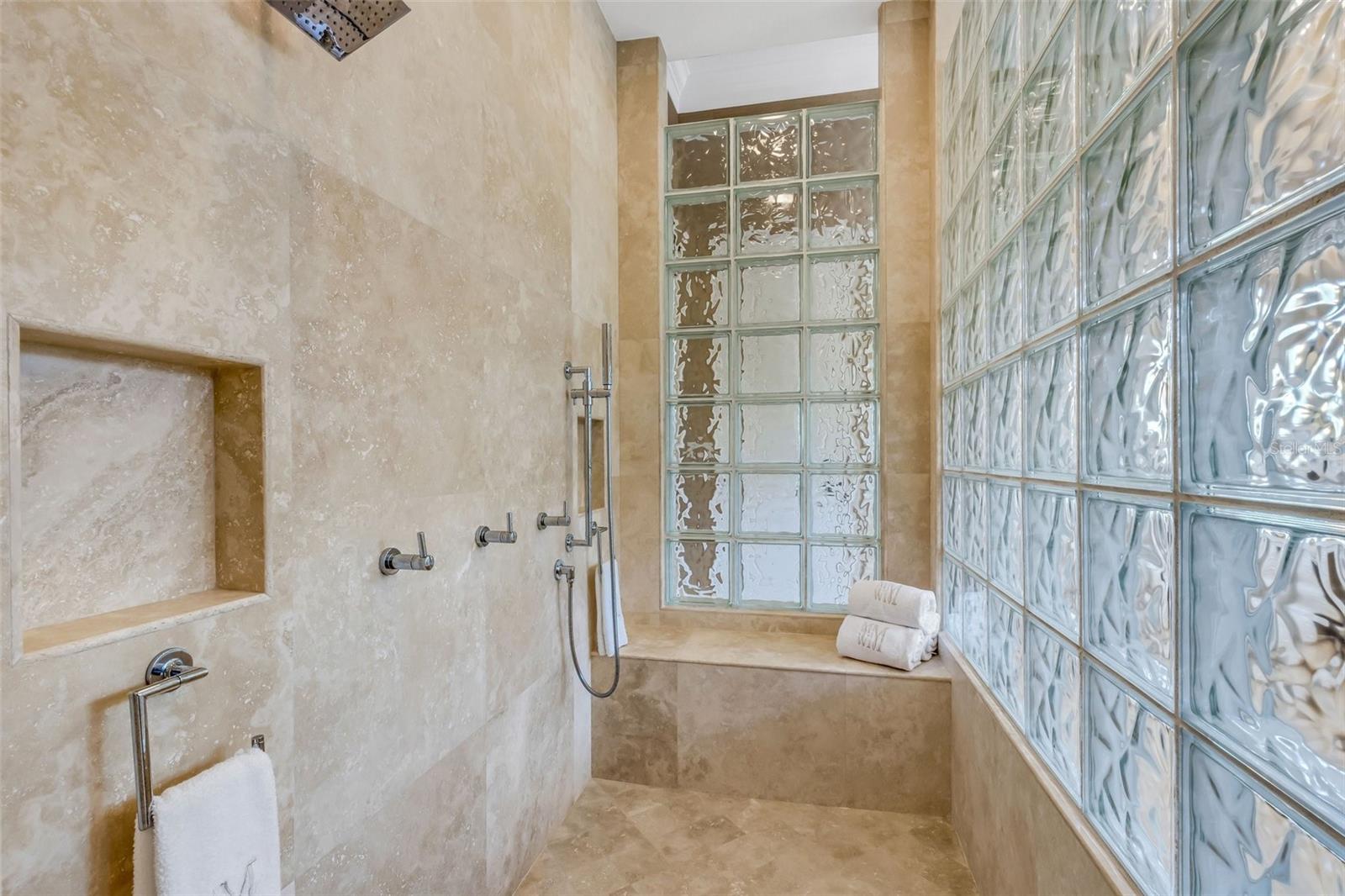 2928 SANCTUARY CIR