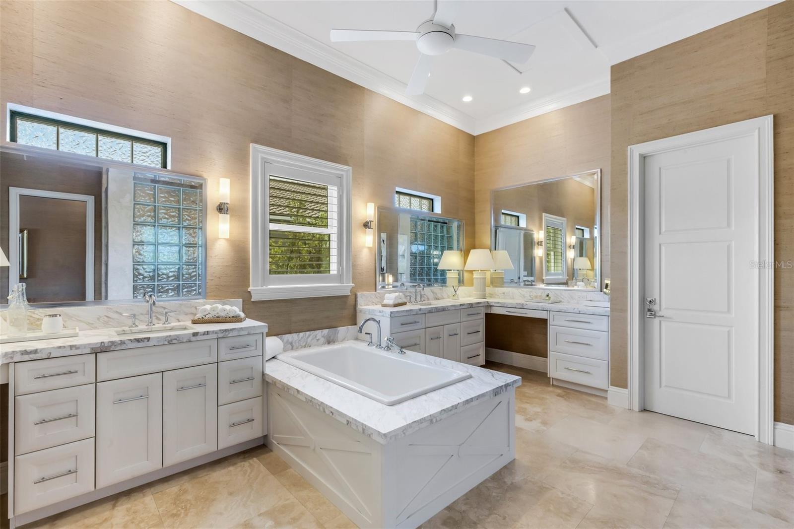2928 SANCTUARY CIR