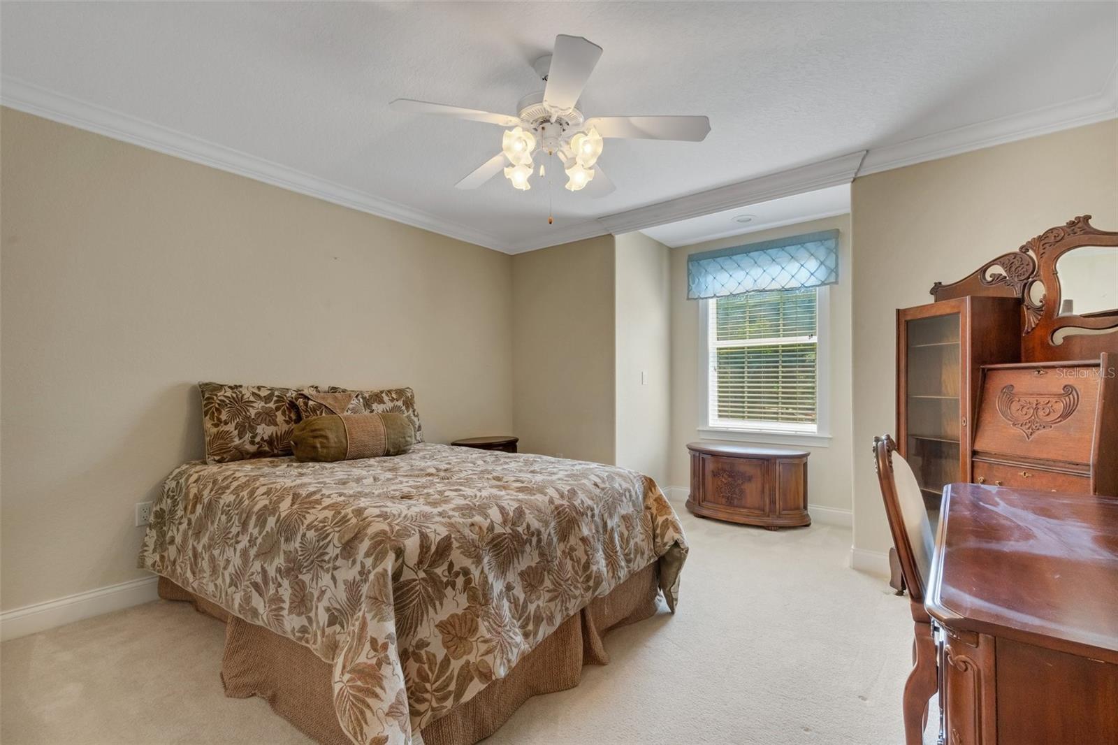 1083 LAKE DEESON WOODS LN