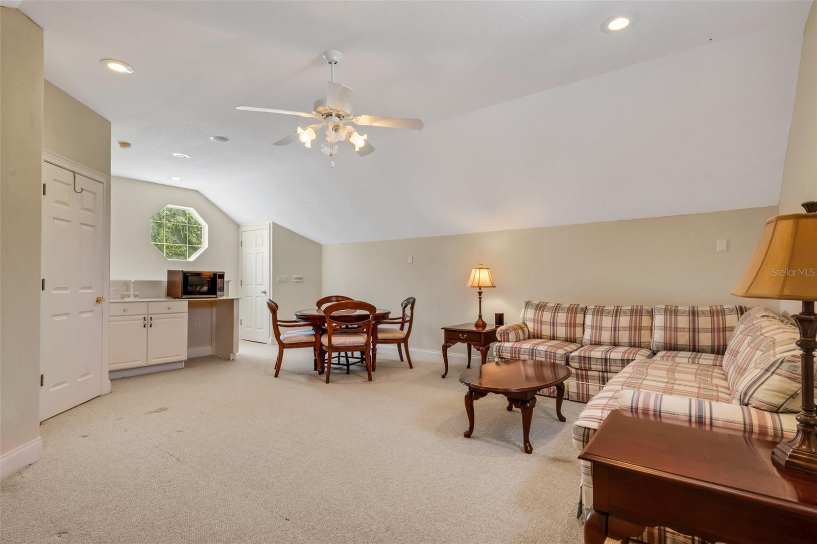 1083 LAKE DEESON WOODS LN