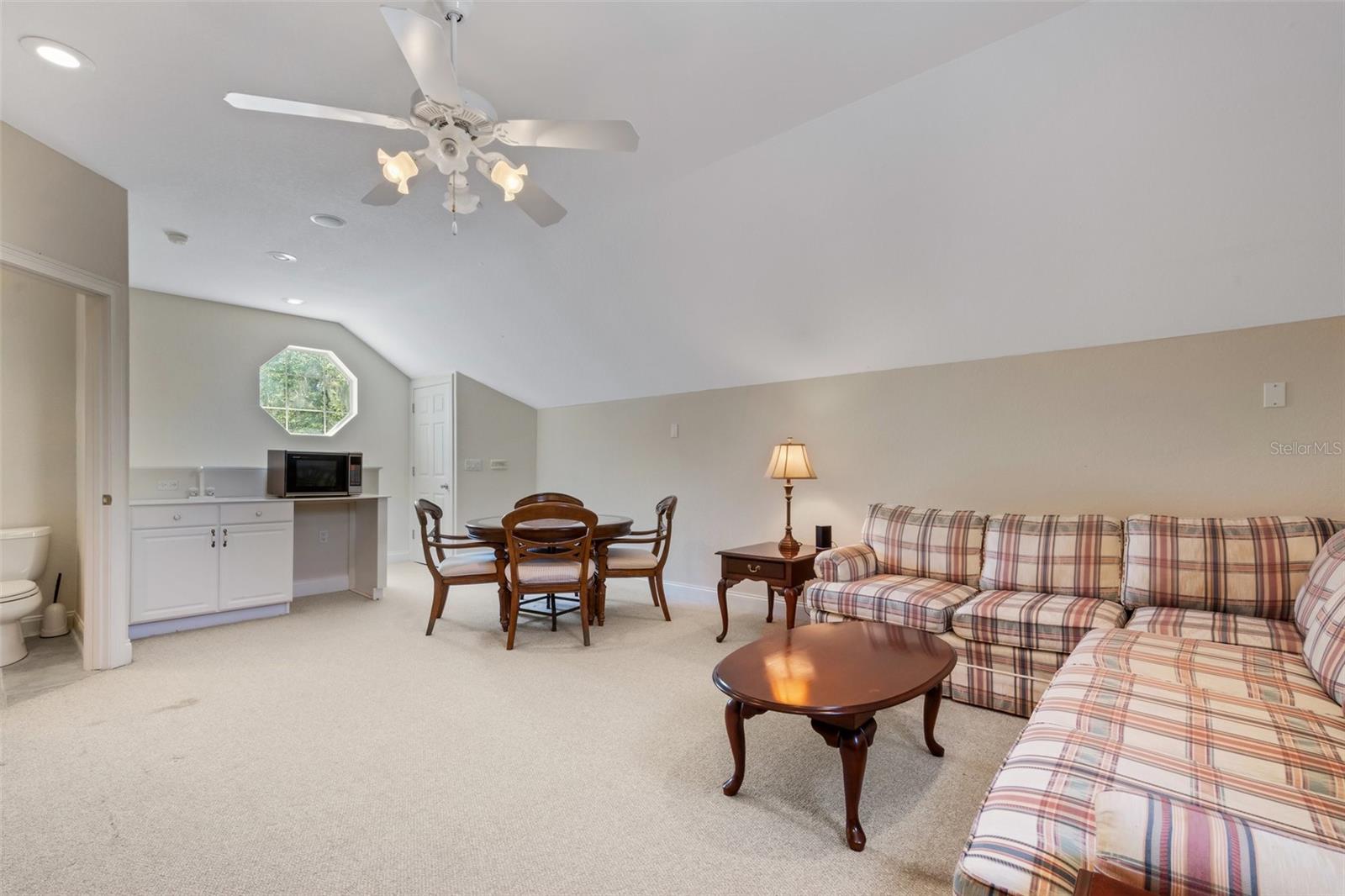 1083 LAKE DEESON WOODS LN