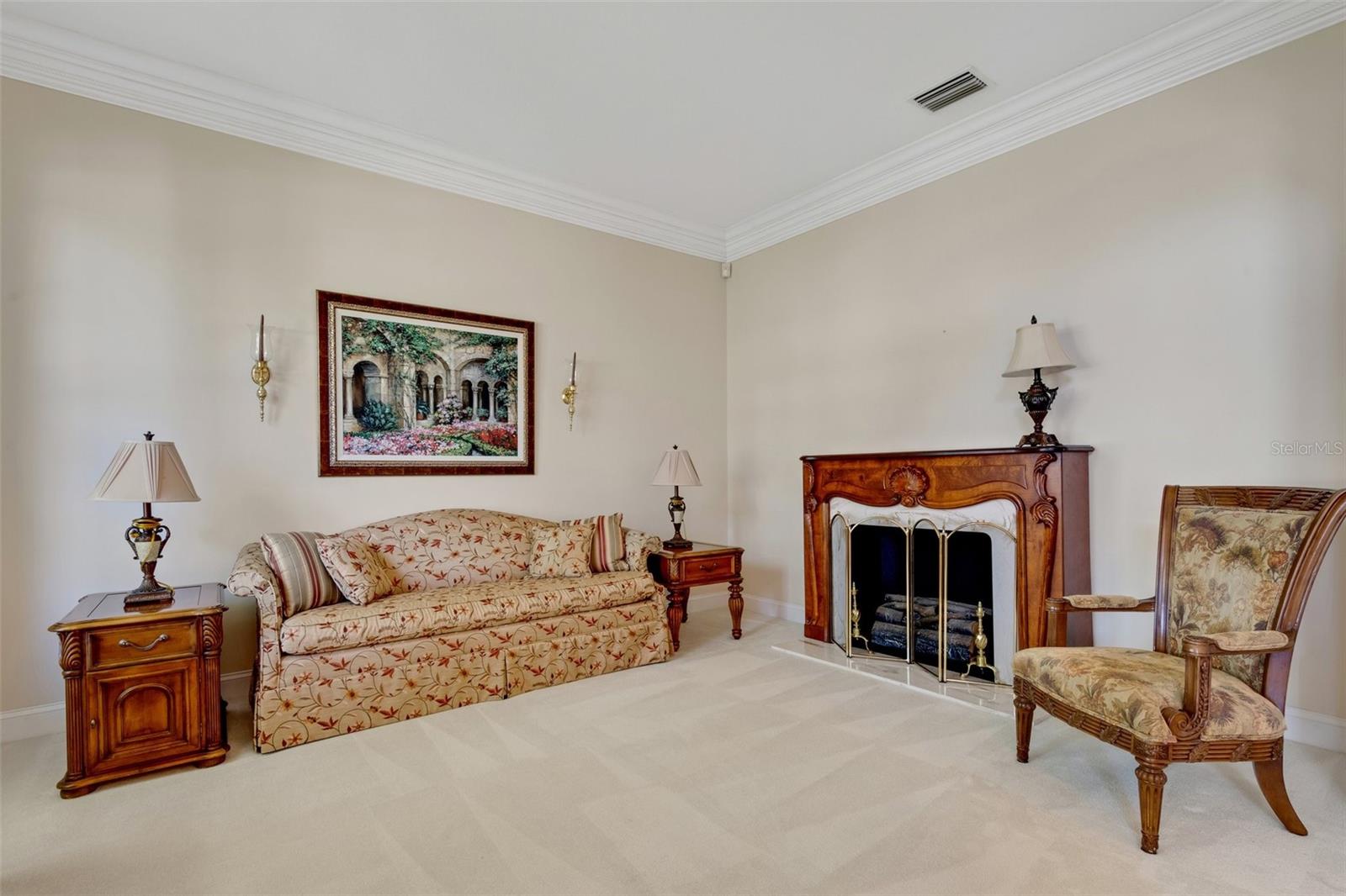 1083 LAKE DEESON WOODS LN