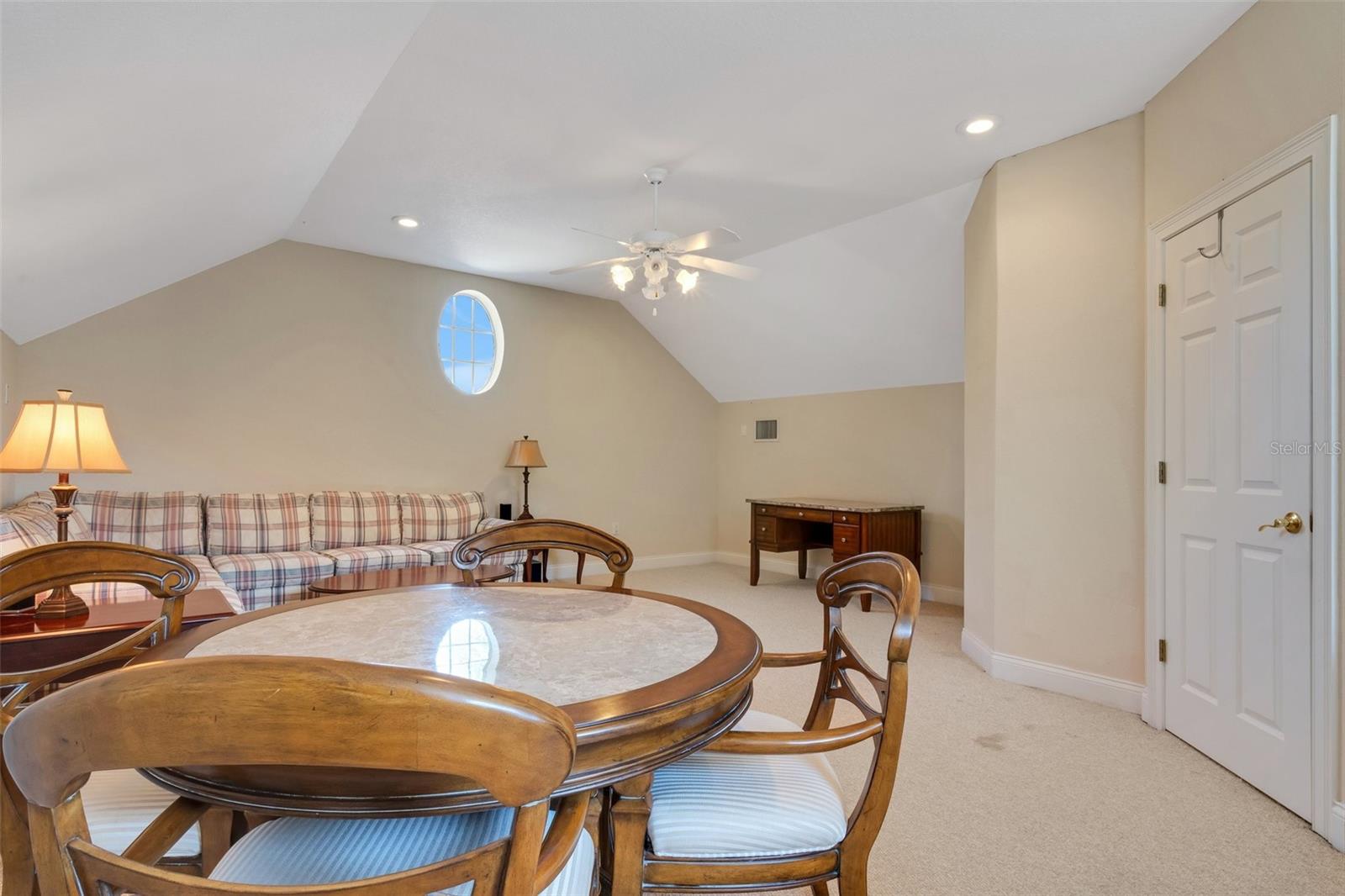 1083 LAKE DEESON WOODS LN