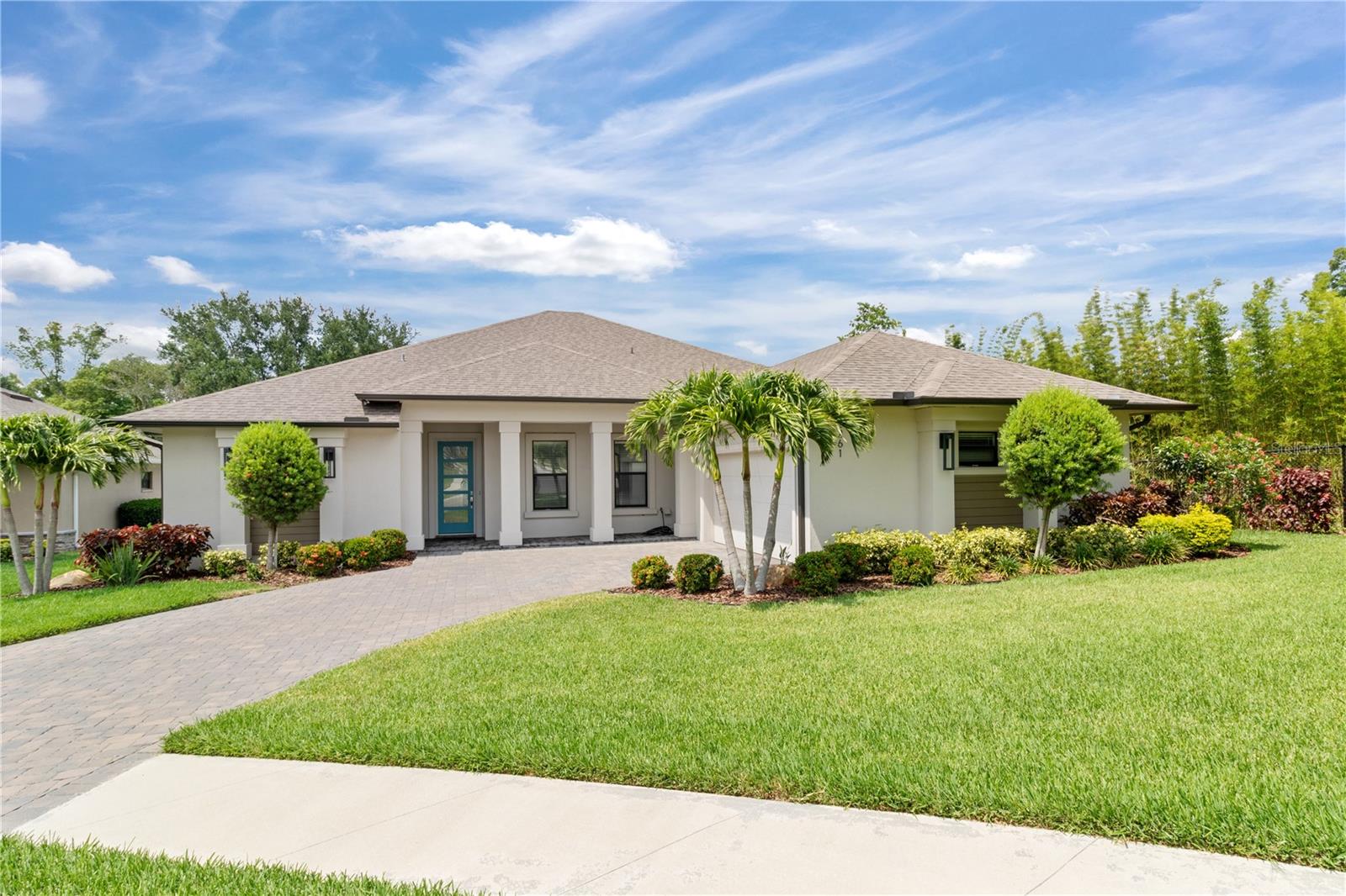 2261 COACHMAN LOOP