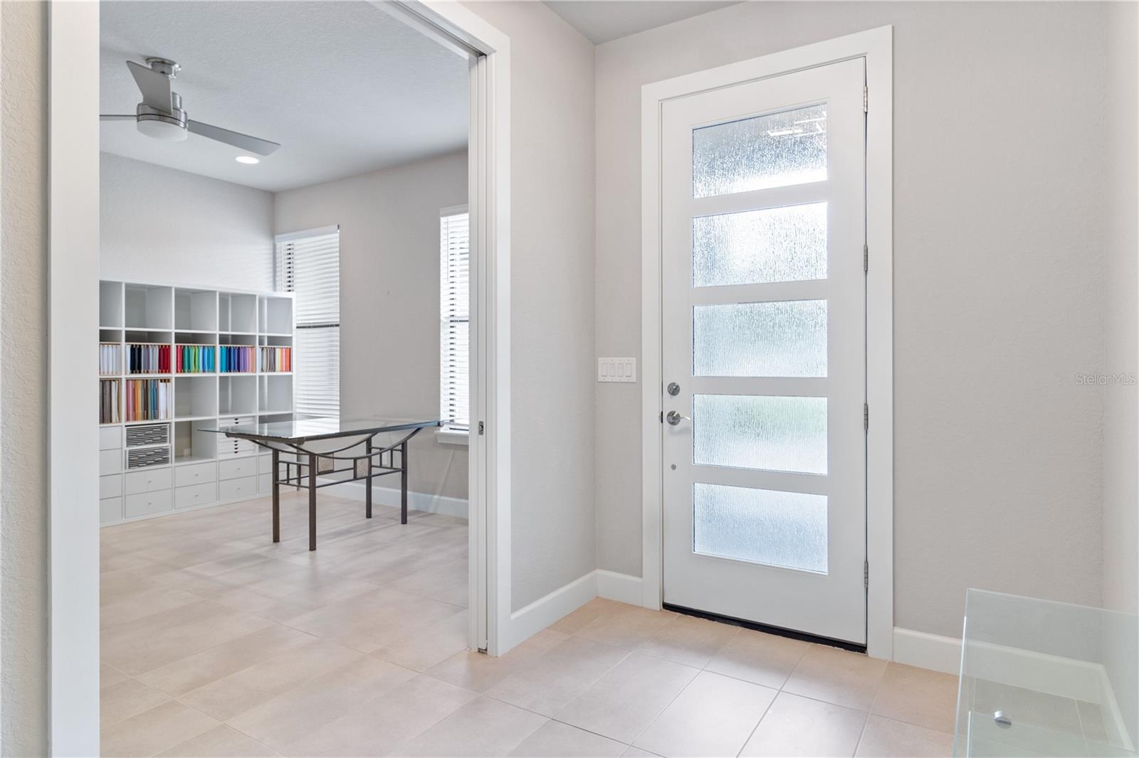 2261 COACHMAN LOOP
