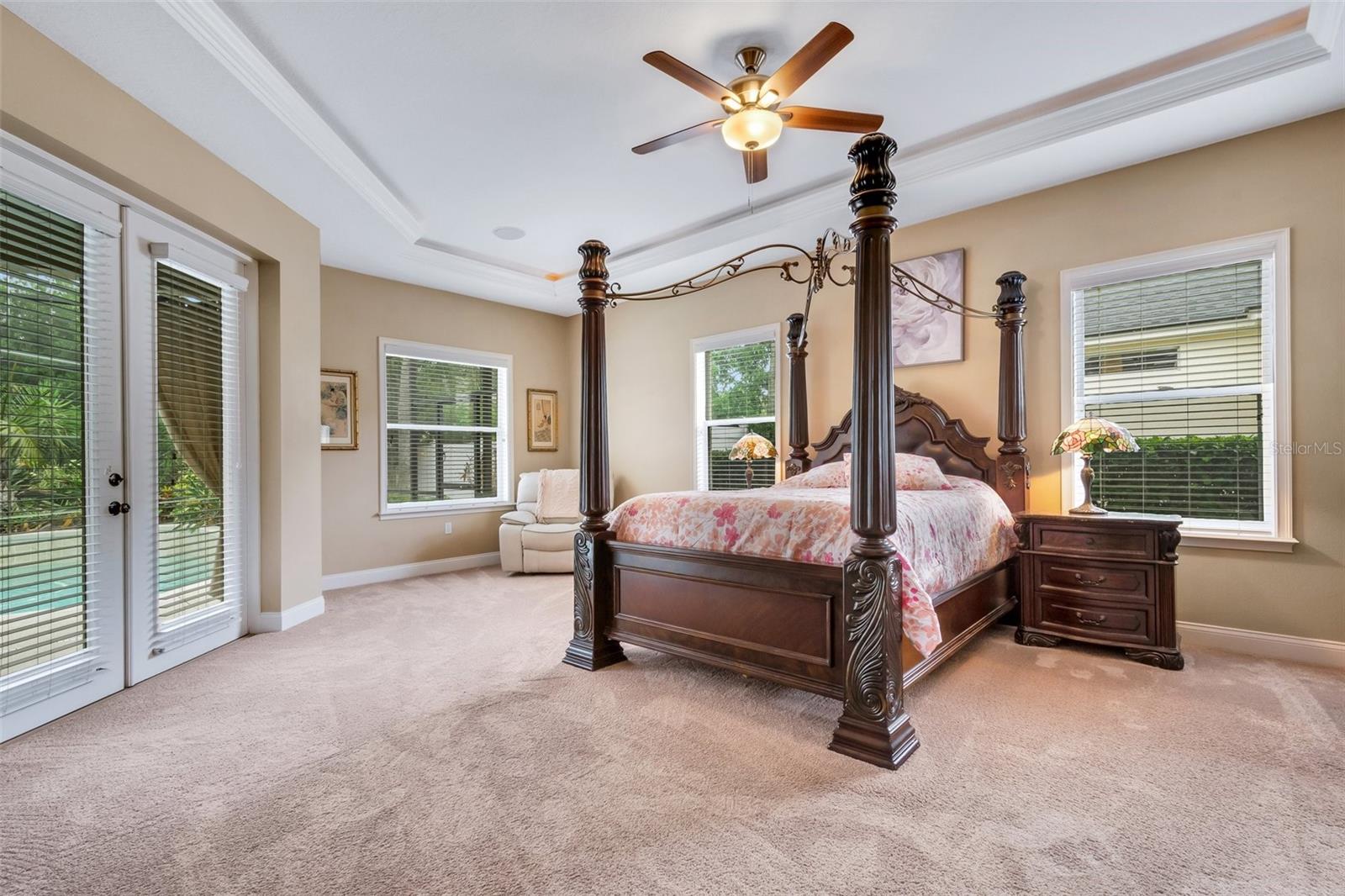 126 SHANNON OAKS DR