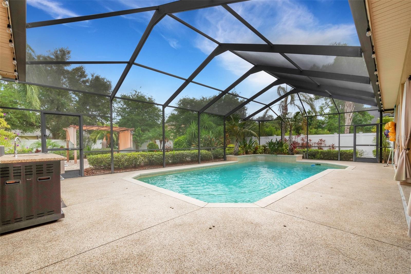 126 SHANNON OAKS DR