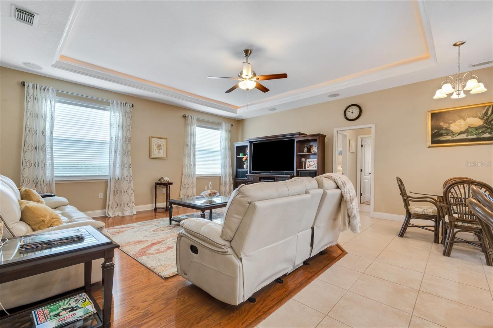 126 SHANNON OAKS DR
