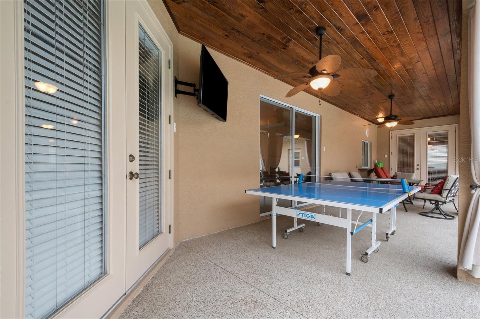 126 SHANNON OAKS DR